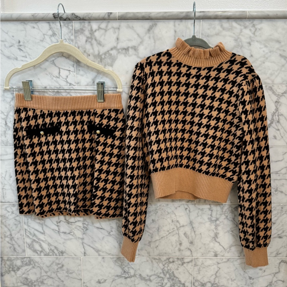 Janie and Jack sweater with matching skirt set. Top is size 6. Skirt is size 5.